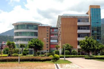 1号教学楼侧视图
